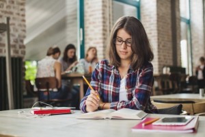 3 Pekerjaan Impian, Bergaji Tinggi, dan Cocok Banget Untuk Kamu Si Introvert | TopKarir.com